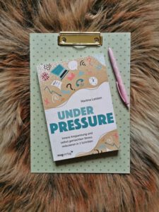 Mehr über den Artikel erfahren Über mein Buch“Under Pressure“ (MVG Verlag)